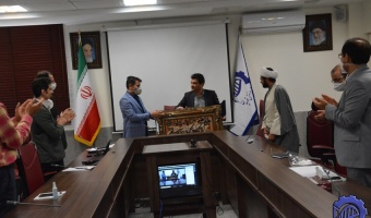 در مراسمی از زحمات دکتر هادی هادی زاده معاونت سابق دانشجویی و فرهنگی تقدیر به عمل آمد