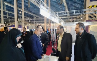 بازدید ریاست دانشگاه صنعتی قوچان از نمایشگاه دستاوردهای پژوهش و فناوری استان خراسان رضوی