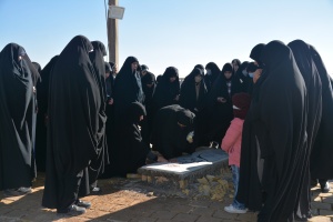 زیارت مزار شهید گمنام دانشگاه صنعتی قوچان توسط اساتید و طلاب حوزه علمیه خواهران قوچان