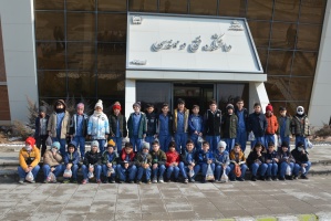 بازدید دانش آموزان دبستان پسرانه غیرانتفاعی مهر ایران از مجموعه دانشگاه صنعتی قوچان