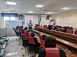 کارگاه تخصصی روان‌شناسی با موضوع "عشق، تعهد، زندگی" در دانشگاه صنعتی قوچان برگزار شد