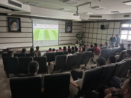 هیجان فوتبال در دانشگاه صنعتی قوچان؛ اکران زنده و شور دانشجویی