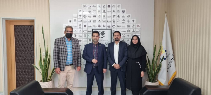 جلسه مشترک تعدادی از اعضای محترم هیات علمی دانشگاه صنعتی قوچان با رئیس پارک علم و فناوری خراسان رضوی برگزار شد