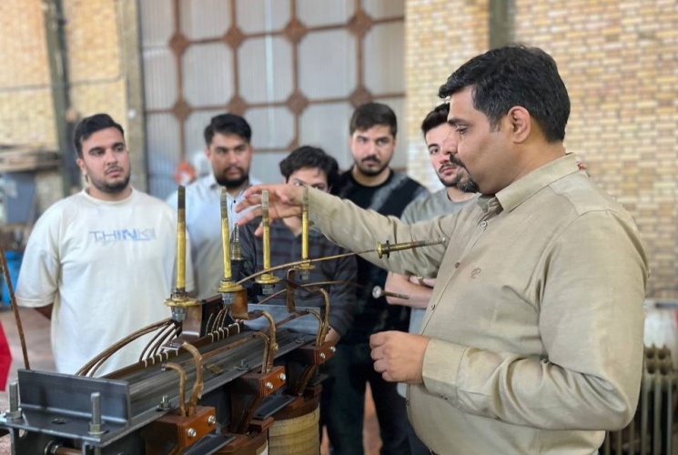 بازدید علمی دانشجویان مهندسی برق دانشگاه صنعتی قوچان از شرکت آساک مبدل برق سحاب