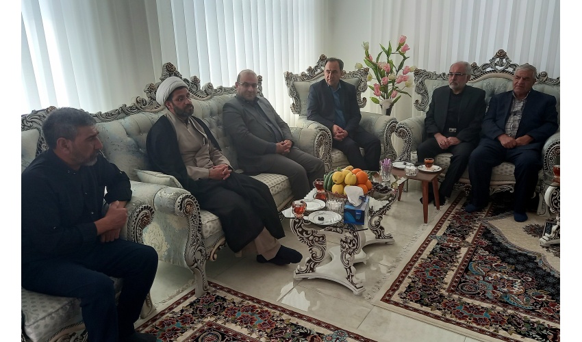 ایثار و شهادت؛ دانشگاه صنعتی قوچان با خانواده سرهنگ شهید هادی جعفری تجدید پیمان کرد