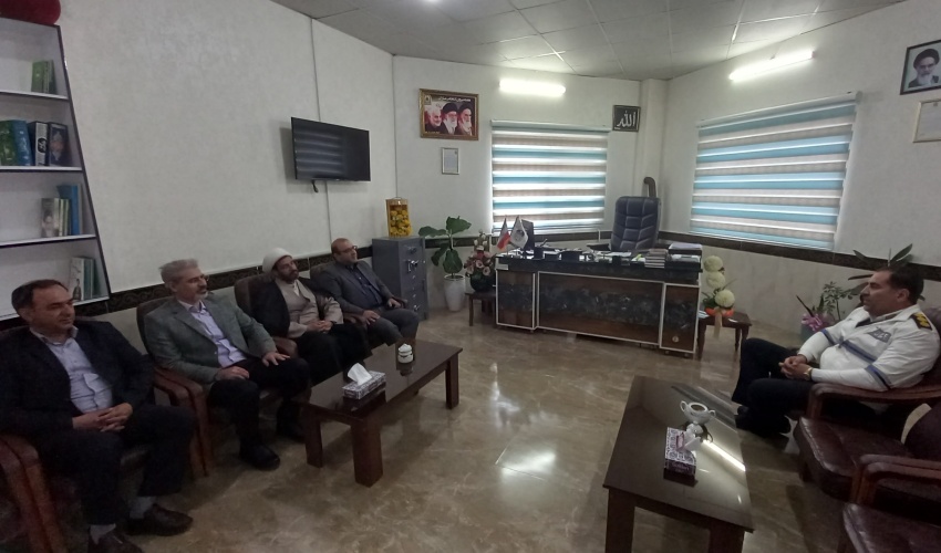 اهمیت ایمنی سفر؛ دانشگاه صنعتی قوچان از پلیس‌راهور تقدیر کرد