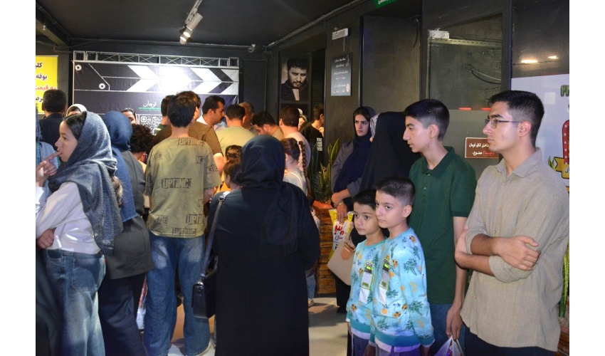 اکران خصوصی فیلم "استخر" در سینما پارک قوچان؛ ویژه برنامه فرهنگی کارکنان و اساتید به مناسبت روز سینما